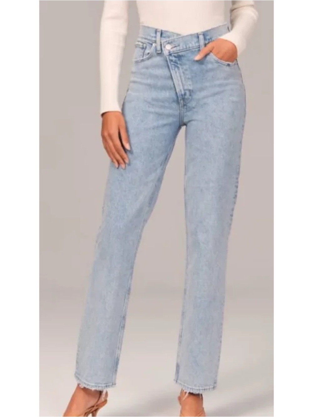 Abercrombie & Fitch 90s Straight Ultra High Rise Cross Waist Jeans Size 27/4